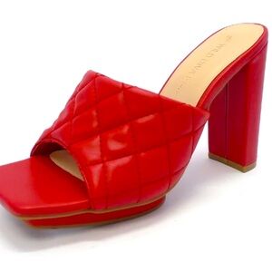 WILD DIVA MULES SANDALS IN RED 4 INCHES HEELS SIZE 7.5
